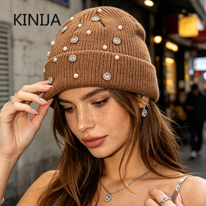 Gorro de Inverno de Malha com  - Beanie Cuffed Knit avaliação e preço